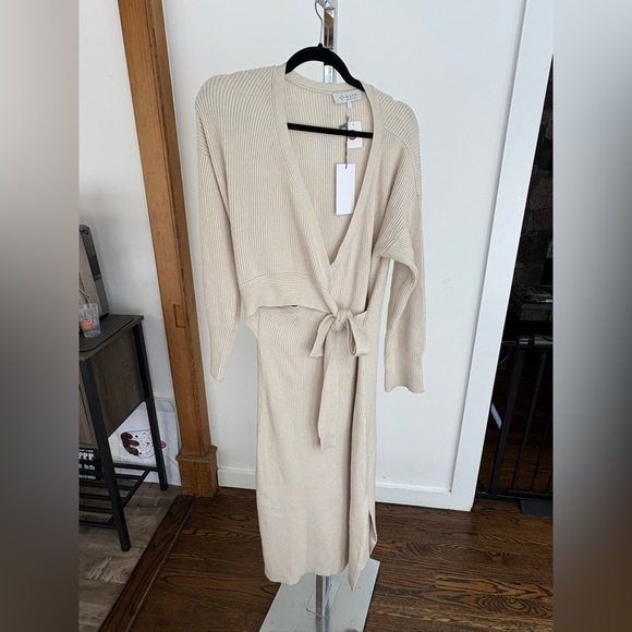WAYF Sweater Cream Dress Size Large - Picture 2 of 8